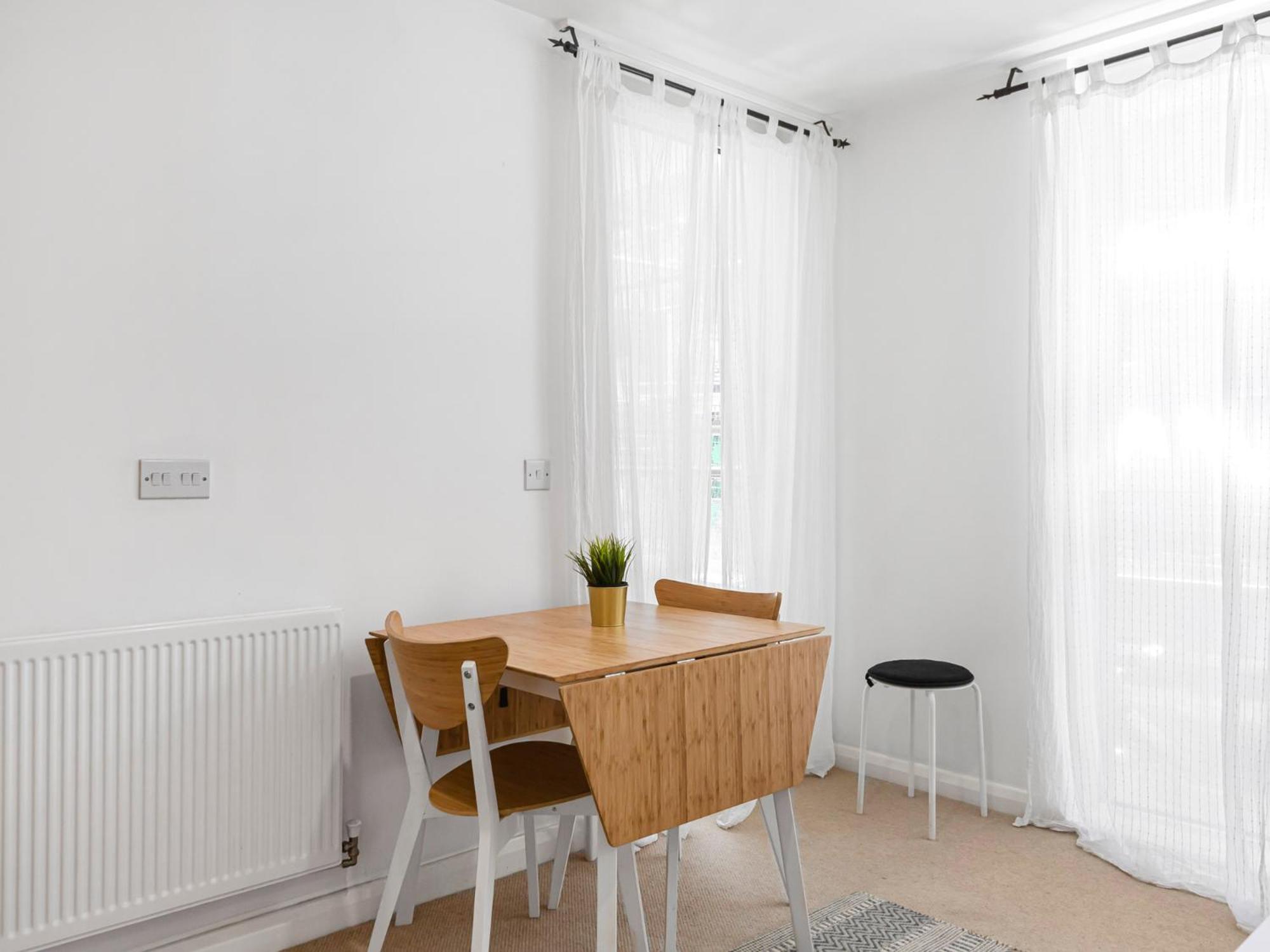 Pass The Keys Modern Tottenham Hale Apartment Perfect For Leisure Лондон Экстерьер фото